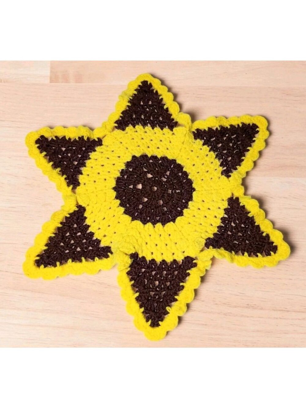 Handmade Crotchet Yarn Large Sunflower Star Doily Table Topper 20" Fall